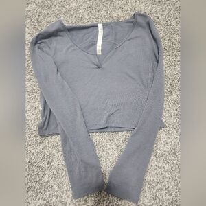 Grey long sleeve lululemon top